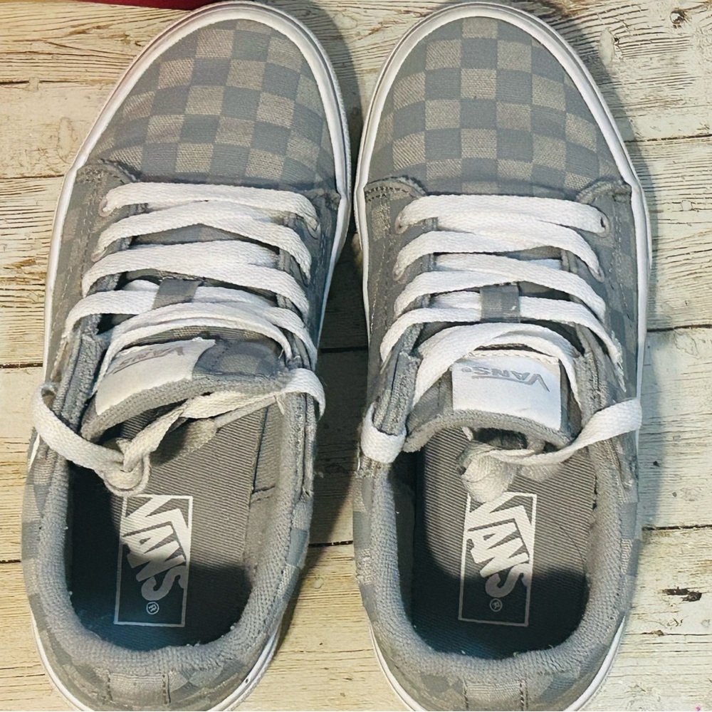Vans Seldan Boy's Checkered Shoes- Gray/White Size 1 - Picture 3 of 7